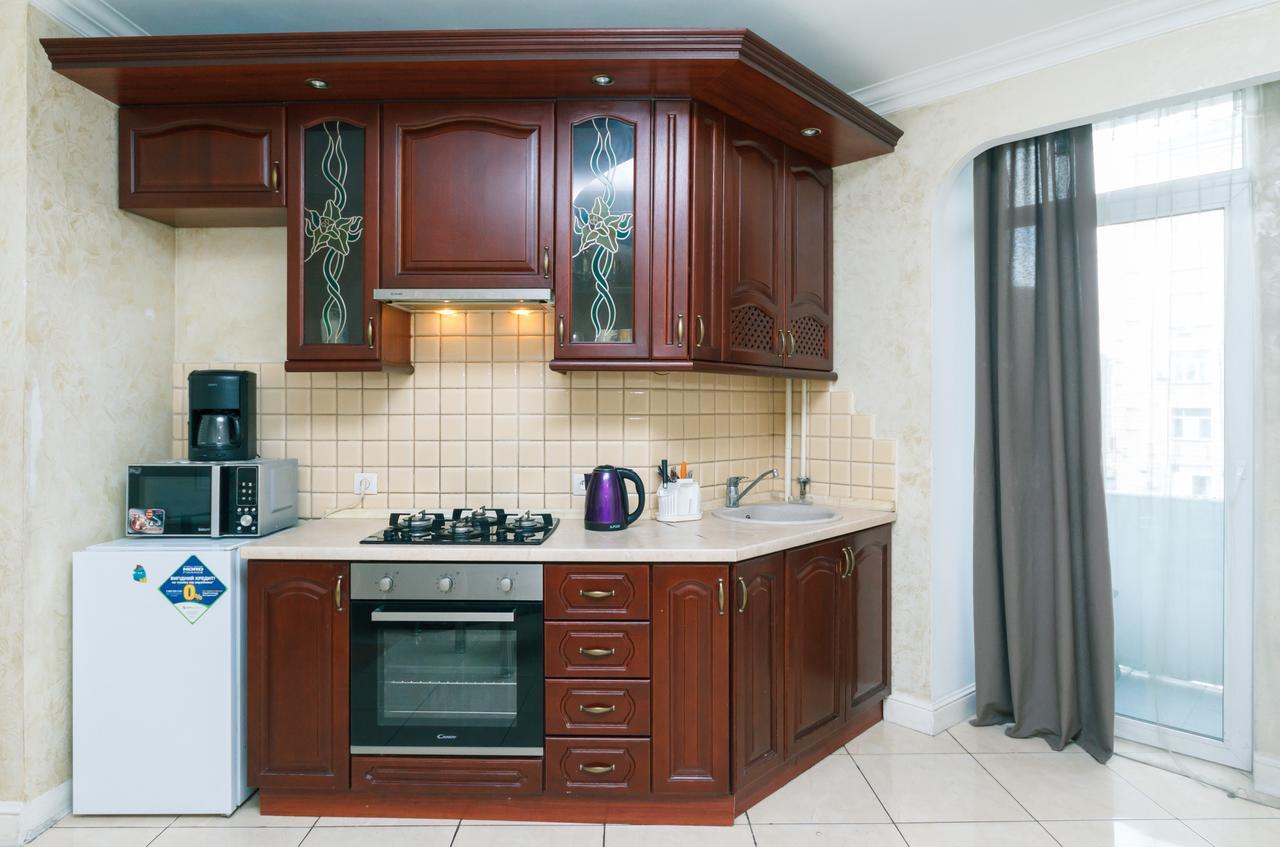 Two Bedroom Apartment On Kreschatik, Kyiv Center With Great View Exterior foto